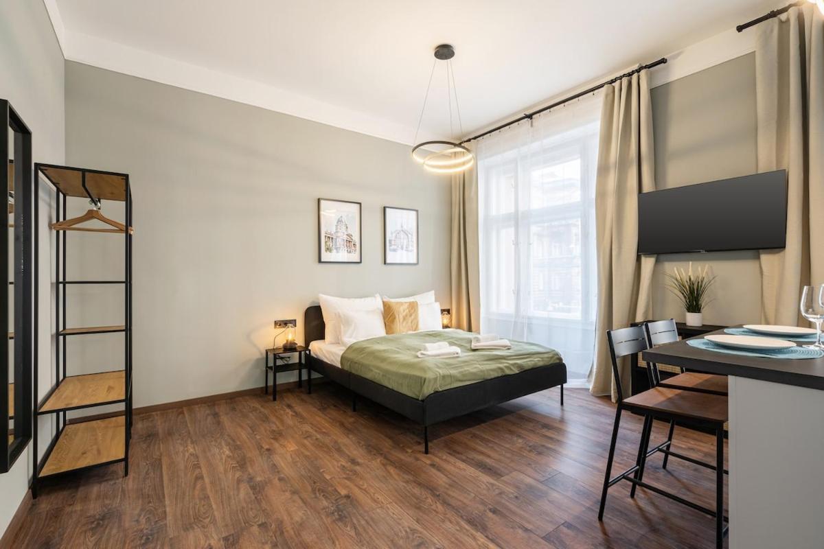 Premium 4 Bedroom On Maria St Apartmán Budapešť