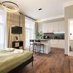 Premium 4 Bedroom Apartment On Maria St