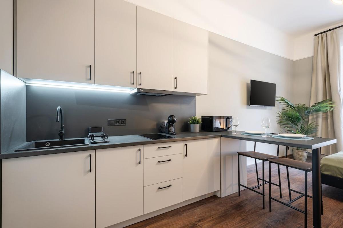 Apartment Premium 4 Bedroom On Maria St *