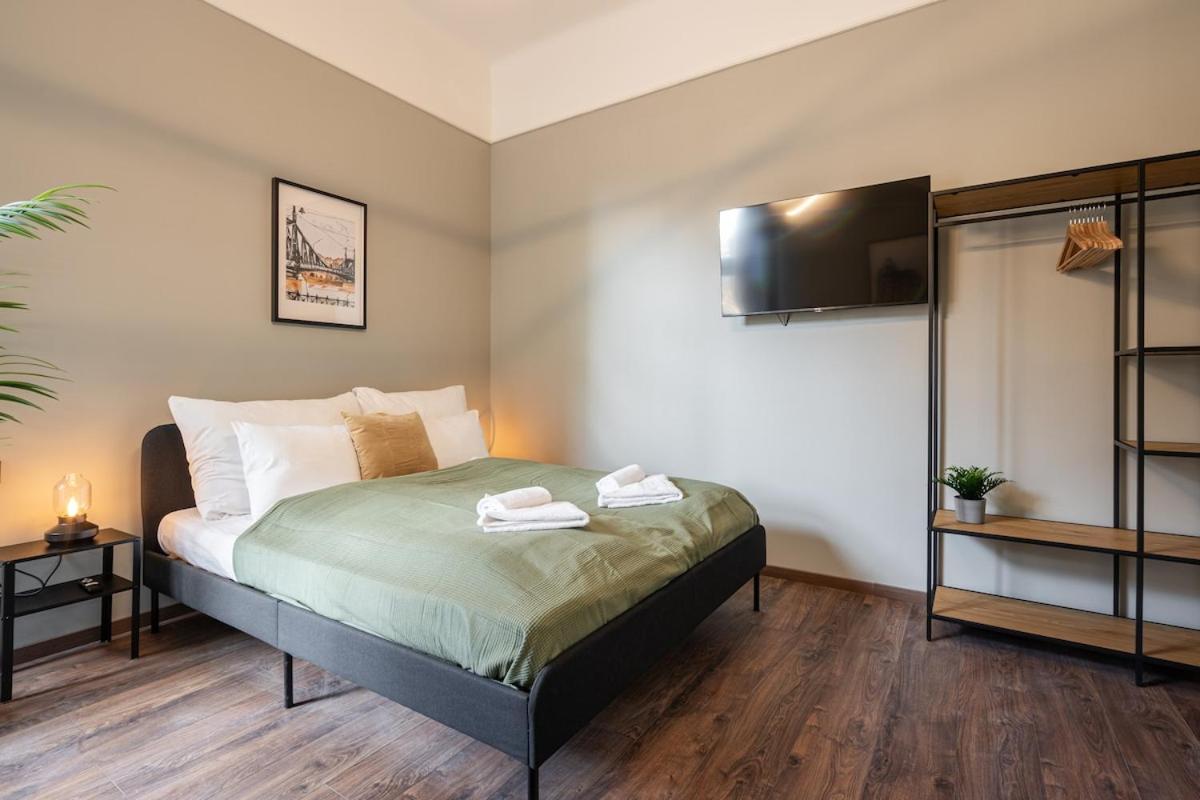 Premium 4 Bedroom On Maria St * Budapest