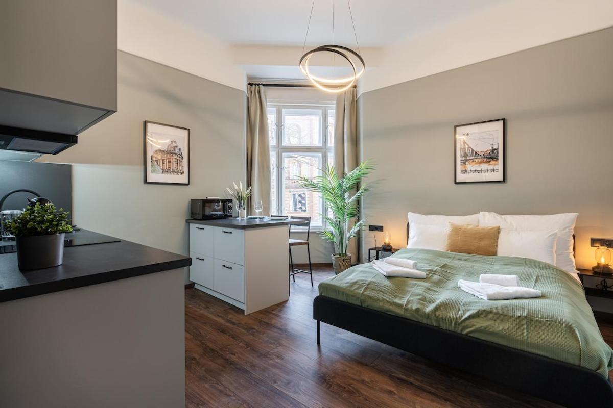 Apartment Premium 4 Bedroom On Maria St *