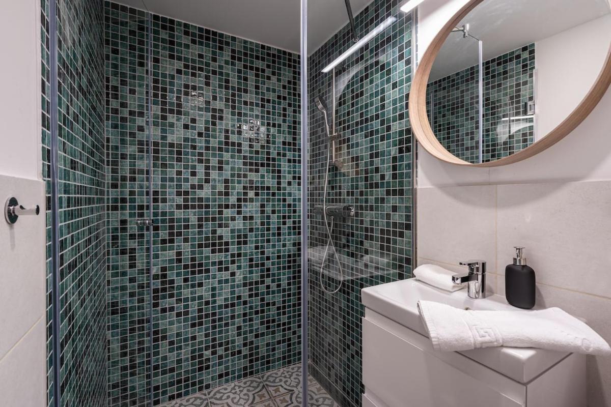 Apartment Premium 4 Bedroom On Maria St Budapest